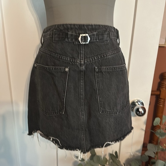 We The Free | micro mini | denim | raw edge | pockets | button fly | 27 | skirt - Picture 8 of 13